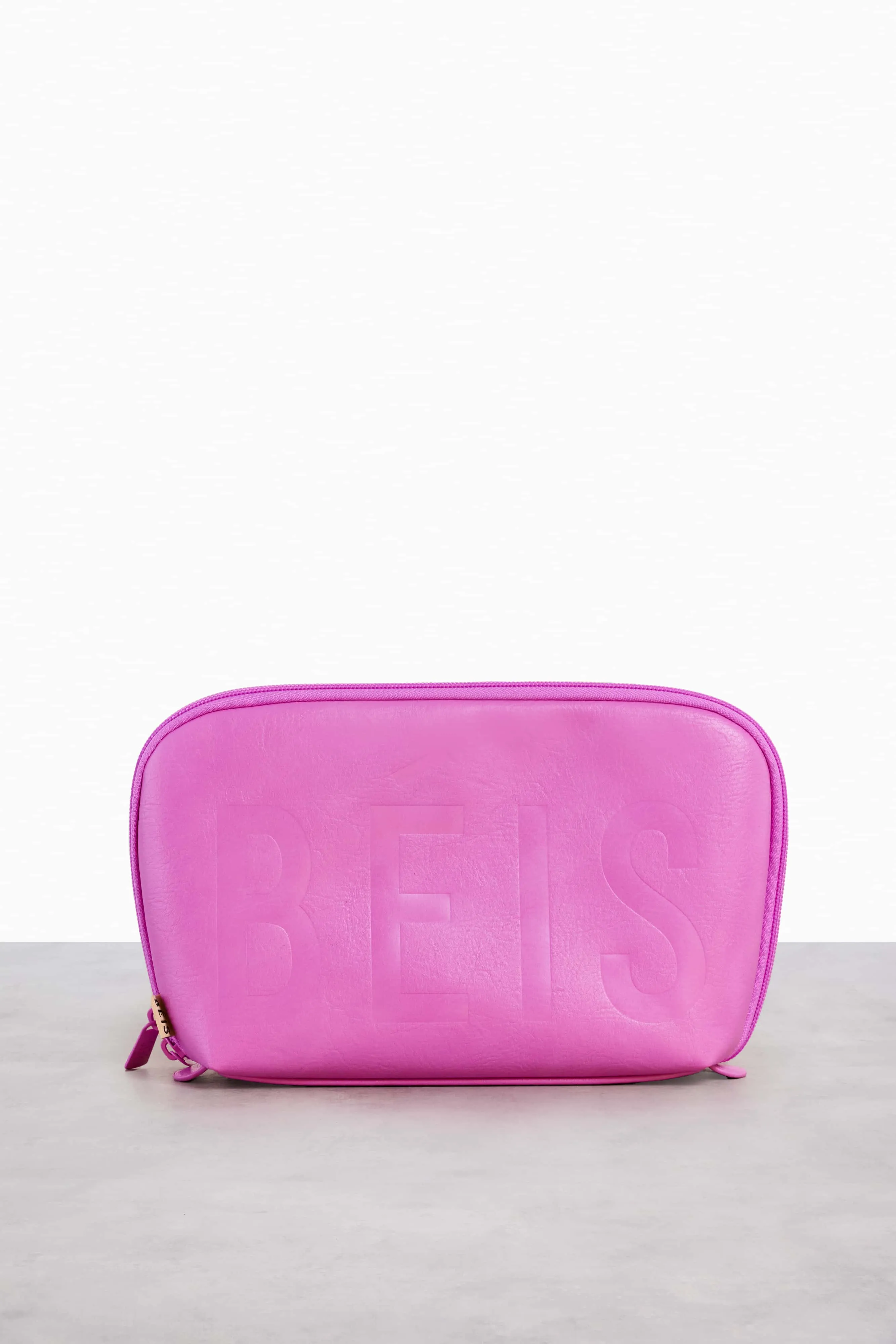 The Cosmetic Pouch Set in Berry